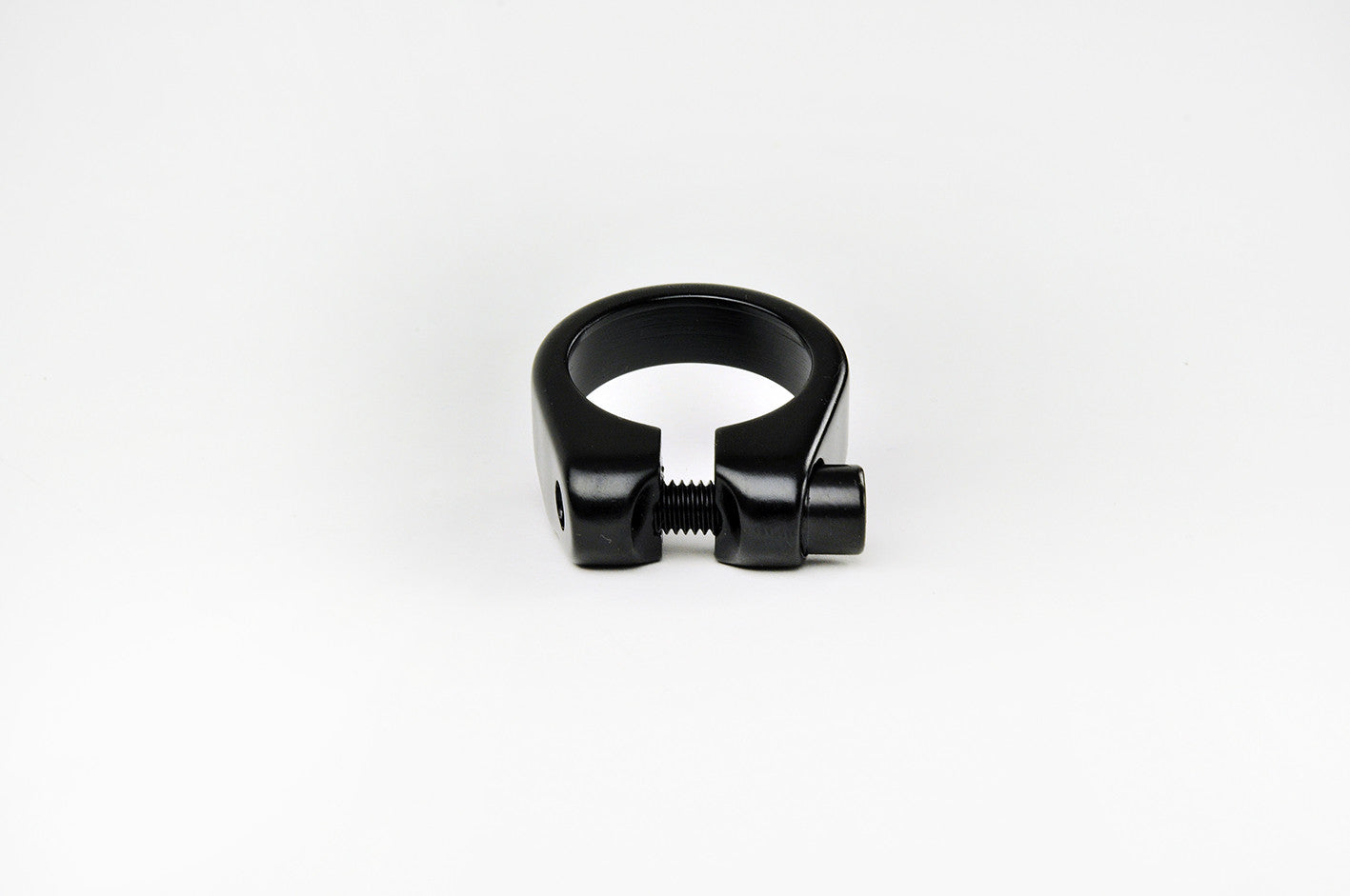 SEAT POST CLAMP – anodized black